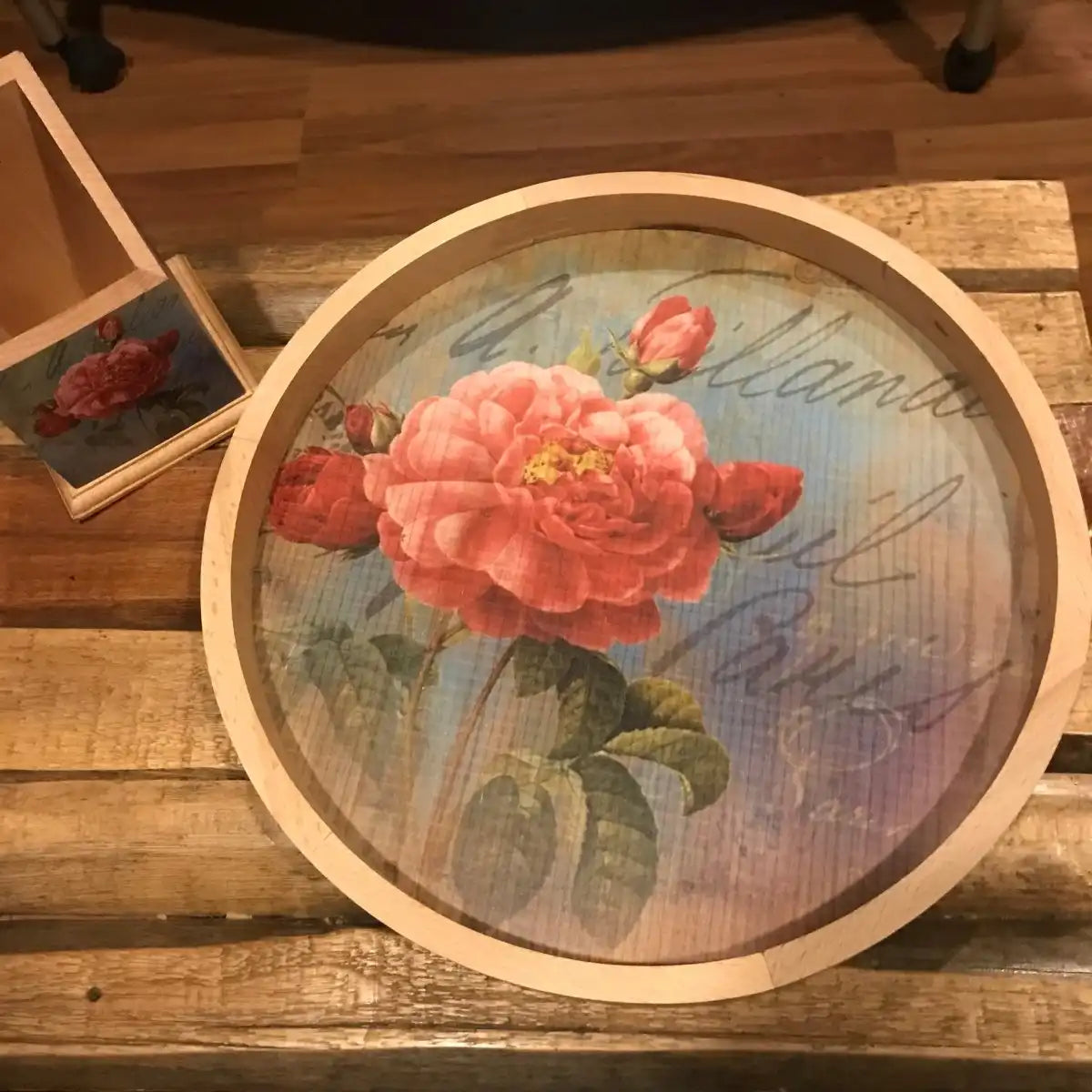 Fragrance - Round Tray TR Designs
