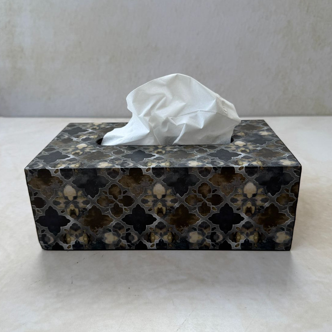 Marble-patterned tissue box