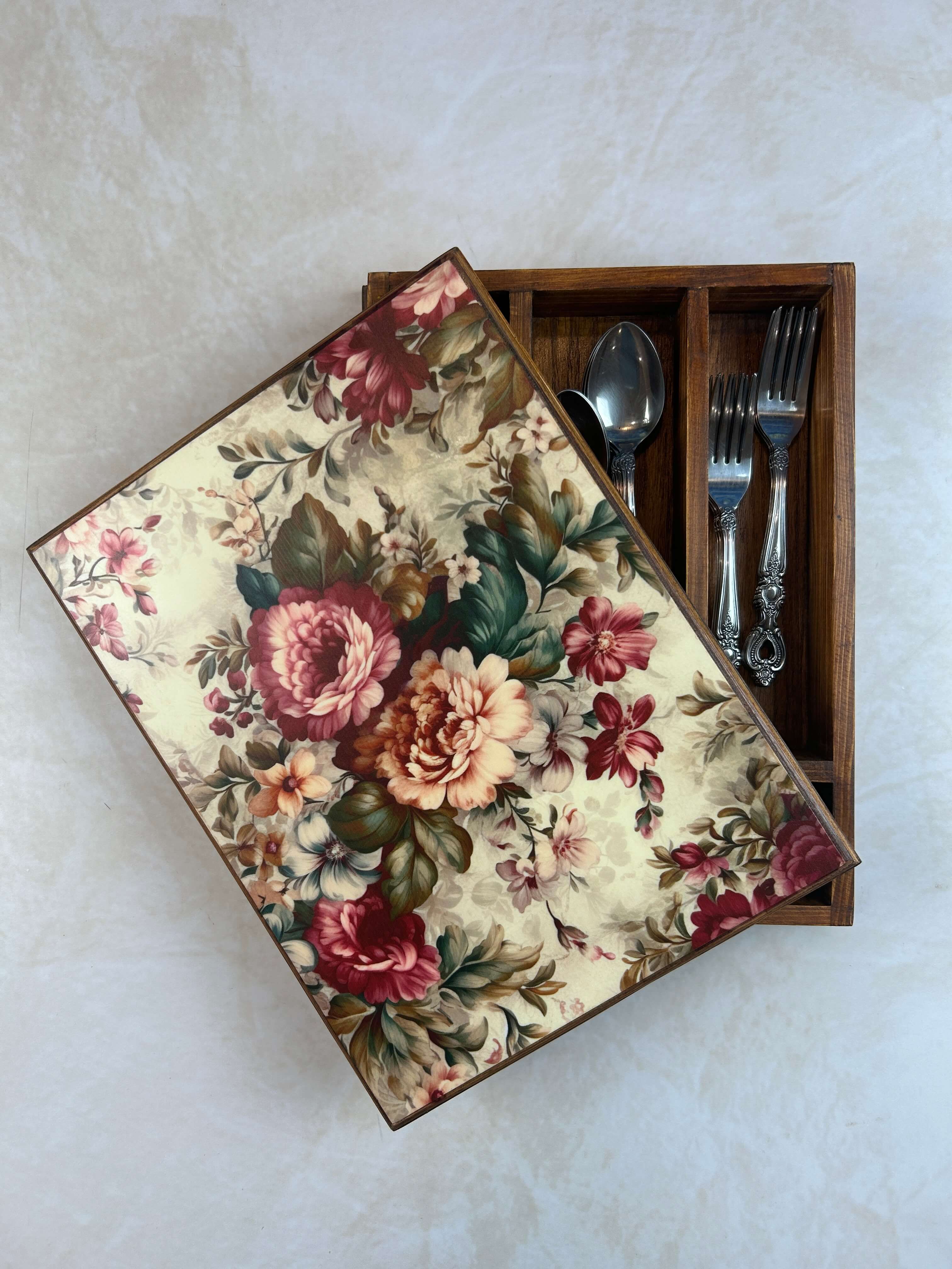 Cutlery Box - Gardenia